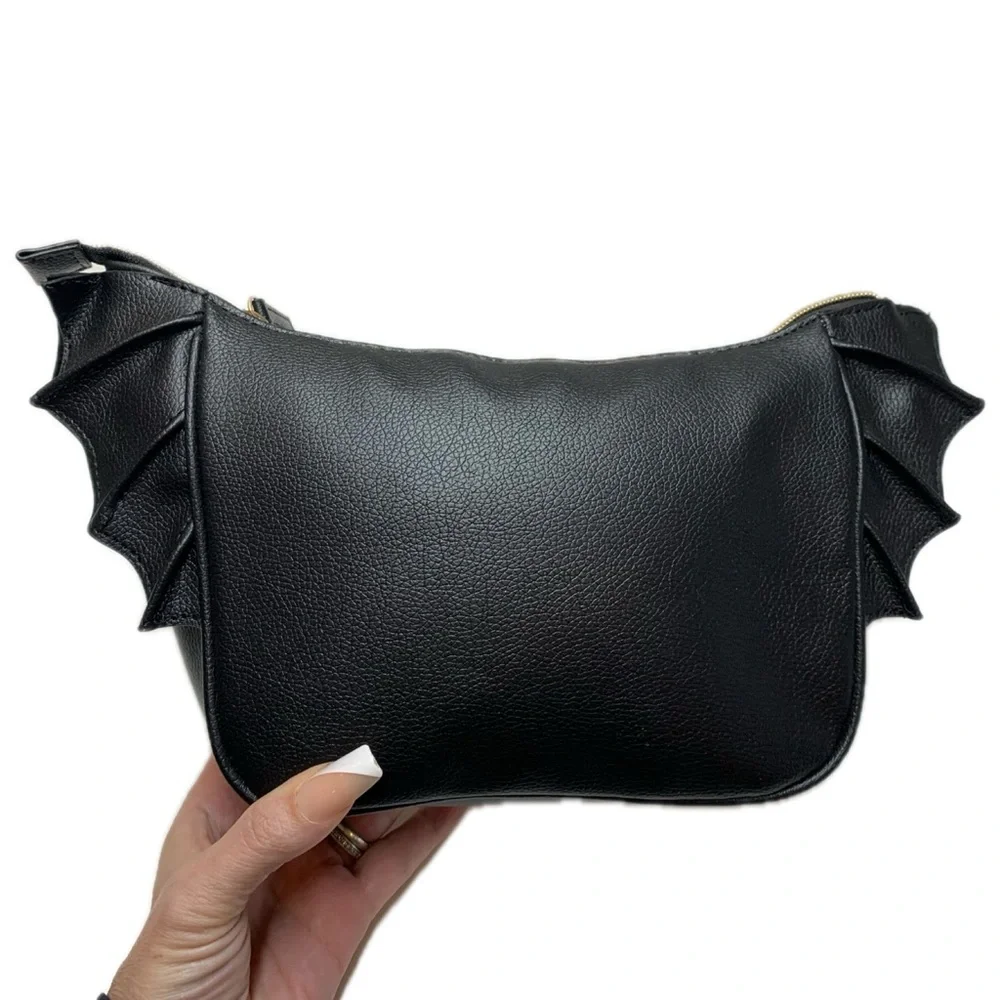 Jeffree Star Cosmetics Bat Wing Bag Black Halloween Mystery Box 2021